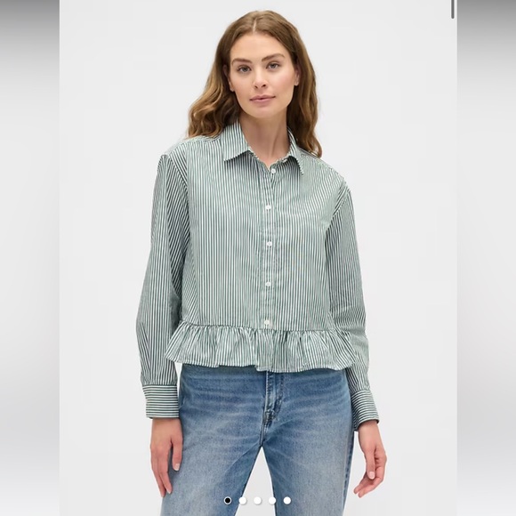Relaxed Cropped Poplin Peplum Shirt - Picture 1 of 3